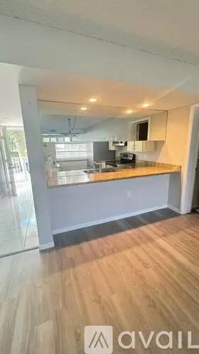 Main picture of 6049 Balboa Cir