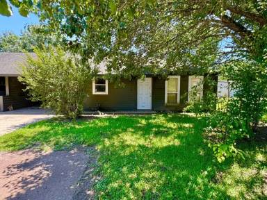 Main picture of 68 Pierce Rd