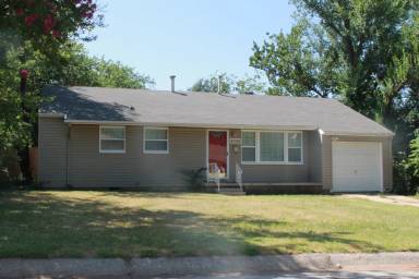 Main picture of 4000 SE 23rd St