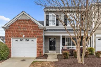 Main picture of 101 Pine Walk Dr
