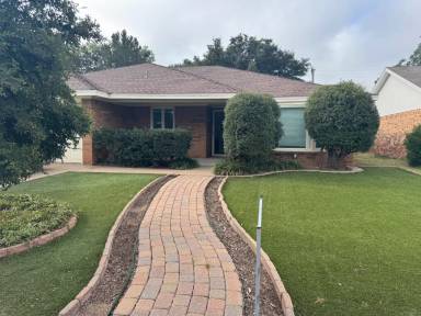 Main picture of 4907 62nd St