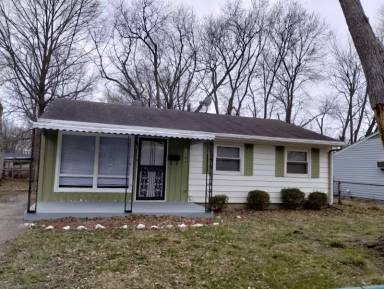 Main picture of 5104 Yew Ln