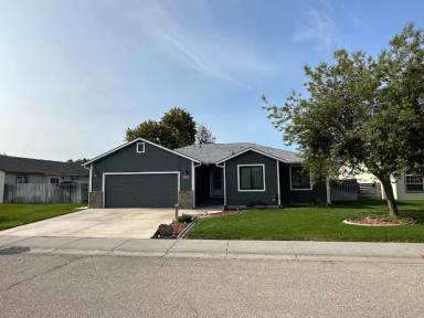 Main picture of 1665 Peregrine Dr