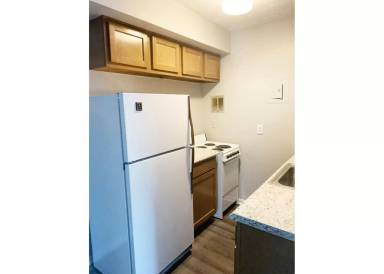 Main picture of 3033 Clifton Ave