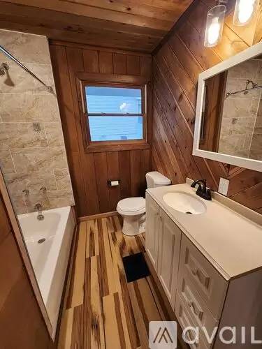 Main picture of 701 W Lakeshore Dr