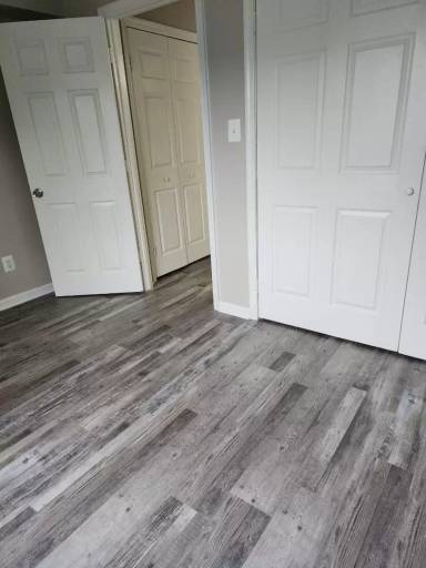 Main picture of 4020 6th St SE