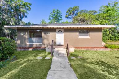Main picture of 506 NE 10th Ave