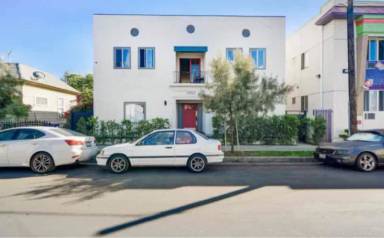 Main picture of 1452 W 20th St