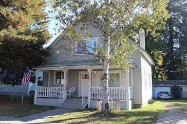 Main picture of 528 E Reid Ave