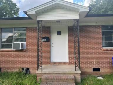 Main picture of 303 N Peterson St