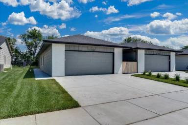 Main picture of 11310 W 35th Cir S