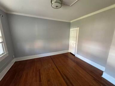 Main picture of 3 Dundee St