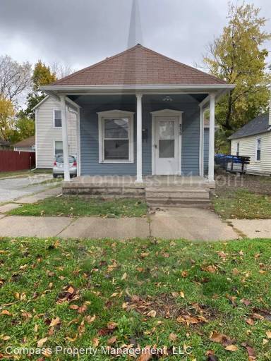 Main picture of 815 3rd St NW