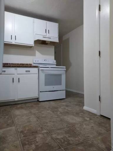 Main picture of 1093 Main St