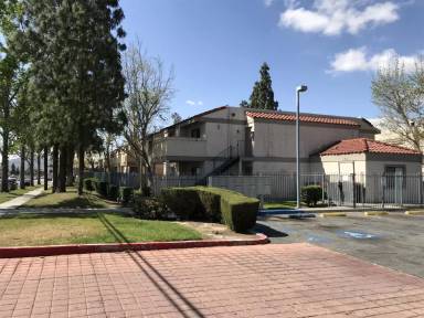 Main picture of Las Brisas Apartments