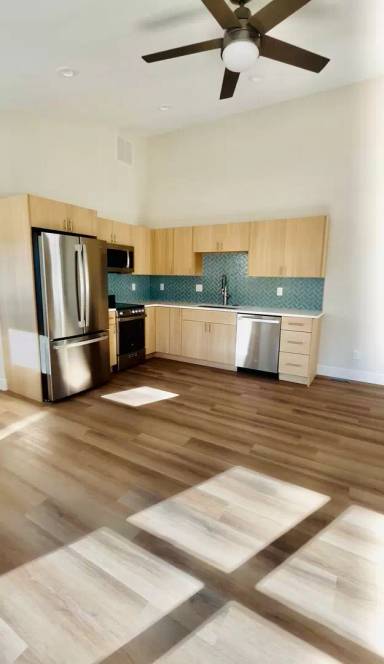 Main picture of 109 Park Ave