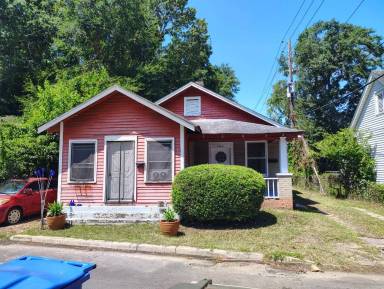 Main picture of 405A S Maple St