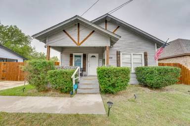 Main picture of 706 Mount Olive St