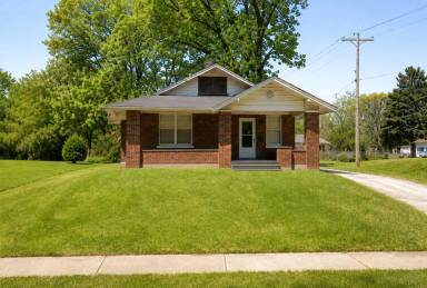 Main picture of 1535 S Wellington St