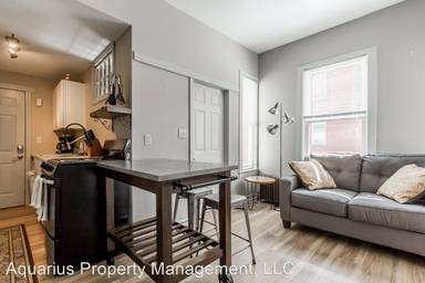 Main picture of 105 Sherman St