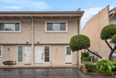 Main picture of 23821 Hillhurst Dr