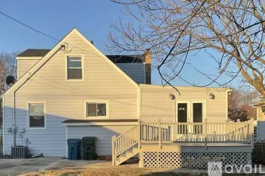 Main picture of 202 Rose St