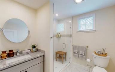 Main picture of 12 Litchfield St