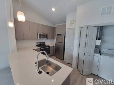 Main picture of 1105 Halsey Dr