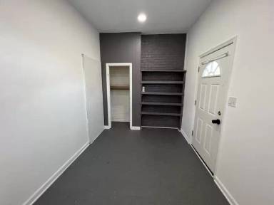 Main picture of 8030 New Riggs Rd