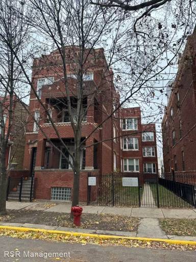 Main picture of 856 N Mozart St