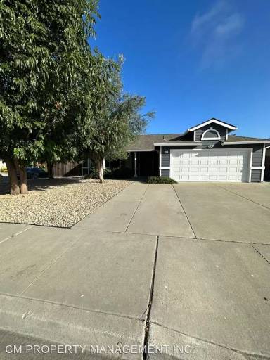 Main picture of 610 Liege Dr