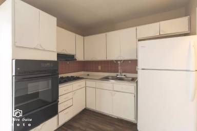 Main picture of 4430 Park Forest Ct