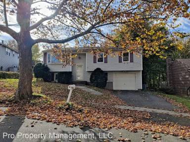 Main picture of 77 Hitchcock Dr