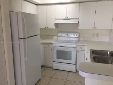 Main picture of 2103 Renaissance Blvd