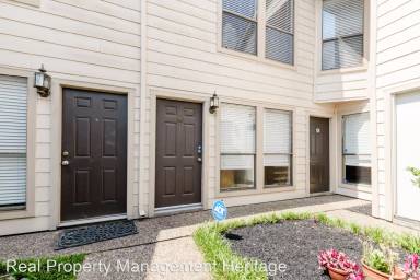 Main picture of Oaks On Kirkwood Condominiums