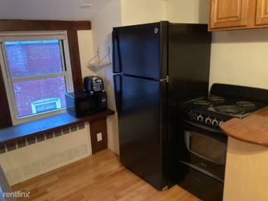 Main picture of 345 E 241st St