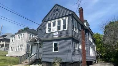 Main picture of 2411 E Genesee St