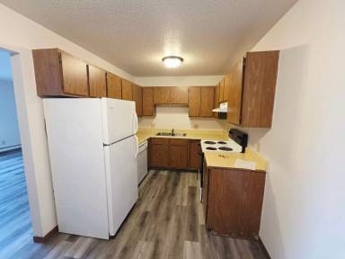 Main picture of 3010 E Rosser Ave