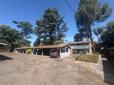 Main picture of 1707 W Swain Rd