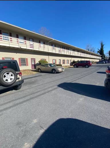Main picture of 710 Charles St