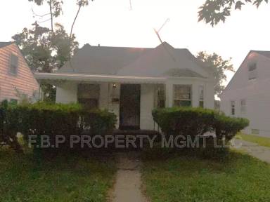 Main picture of 14847 Cheyenne St