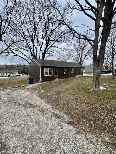 Main picture of 8310 Center Dr