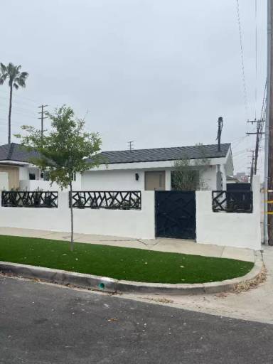 Main picture of 3364 W Imperial Hwy