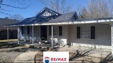 Main picture of 2605 W 34th Ave