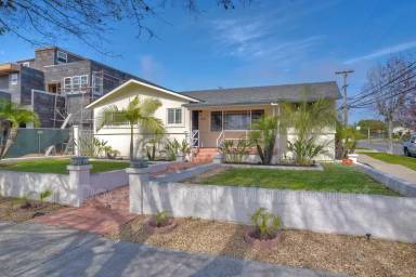 Main picture of 1280 Emerald St