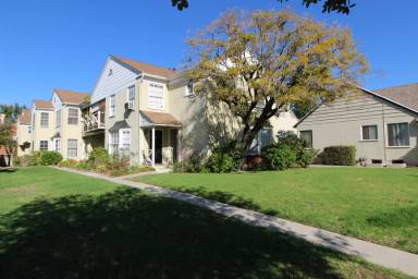 Main picture of 827 N Adams St