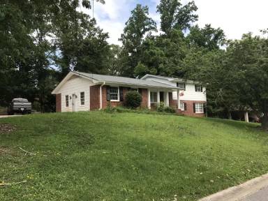Main picture of 6599 Peacock Blvd