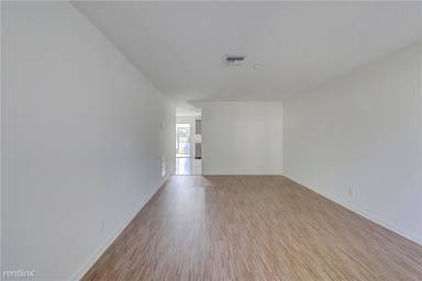 Main picture of 9769 NW 37th St