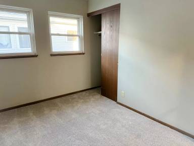 Main picture of 2130 W Howard Ave