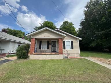 Main picture of 978 Leath St